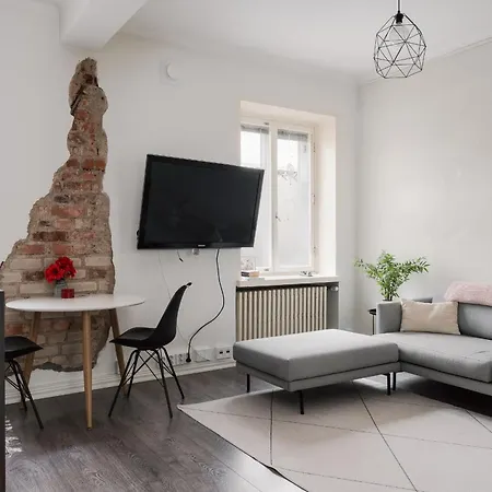 Cozy Renovated 1br In Center Apartman Helsinki