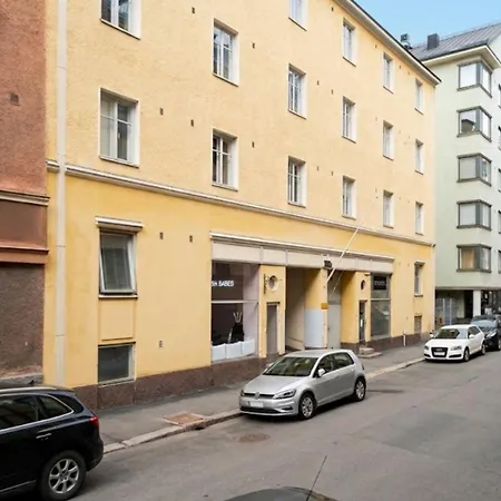 Cozy Renovated 1br In Center *
