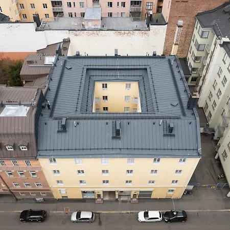 Cozy Renovated 1br In Center Apartment