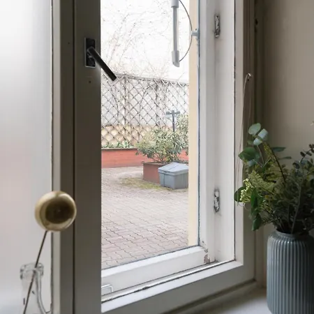 Modern & Renovated 1br In Center アパート *