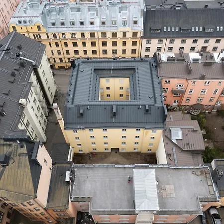 Modern & Renovated 1br In Center Apartment *