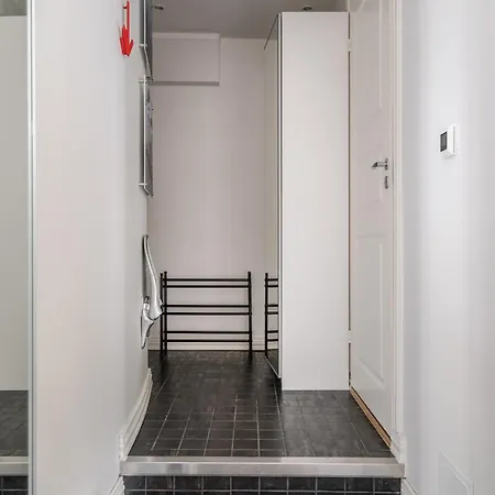 아파트 Cozy Renovated 1br In Center *