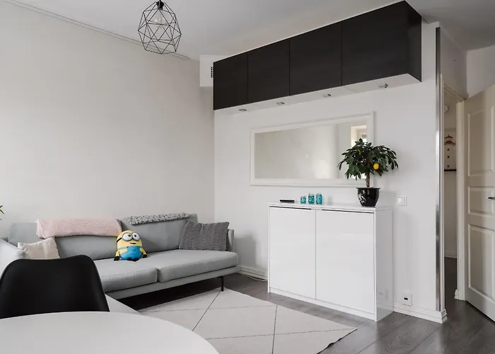 Cozy Renovated 1Br In City Center